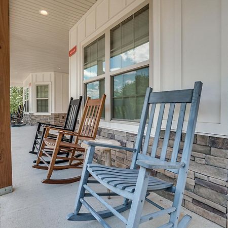 Stunning Helen Getaway With Hot Tub And Ev Charger! Villa Buitenkant foto