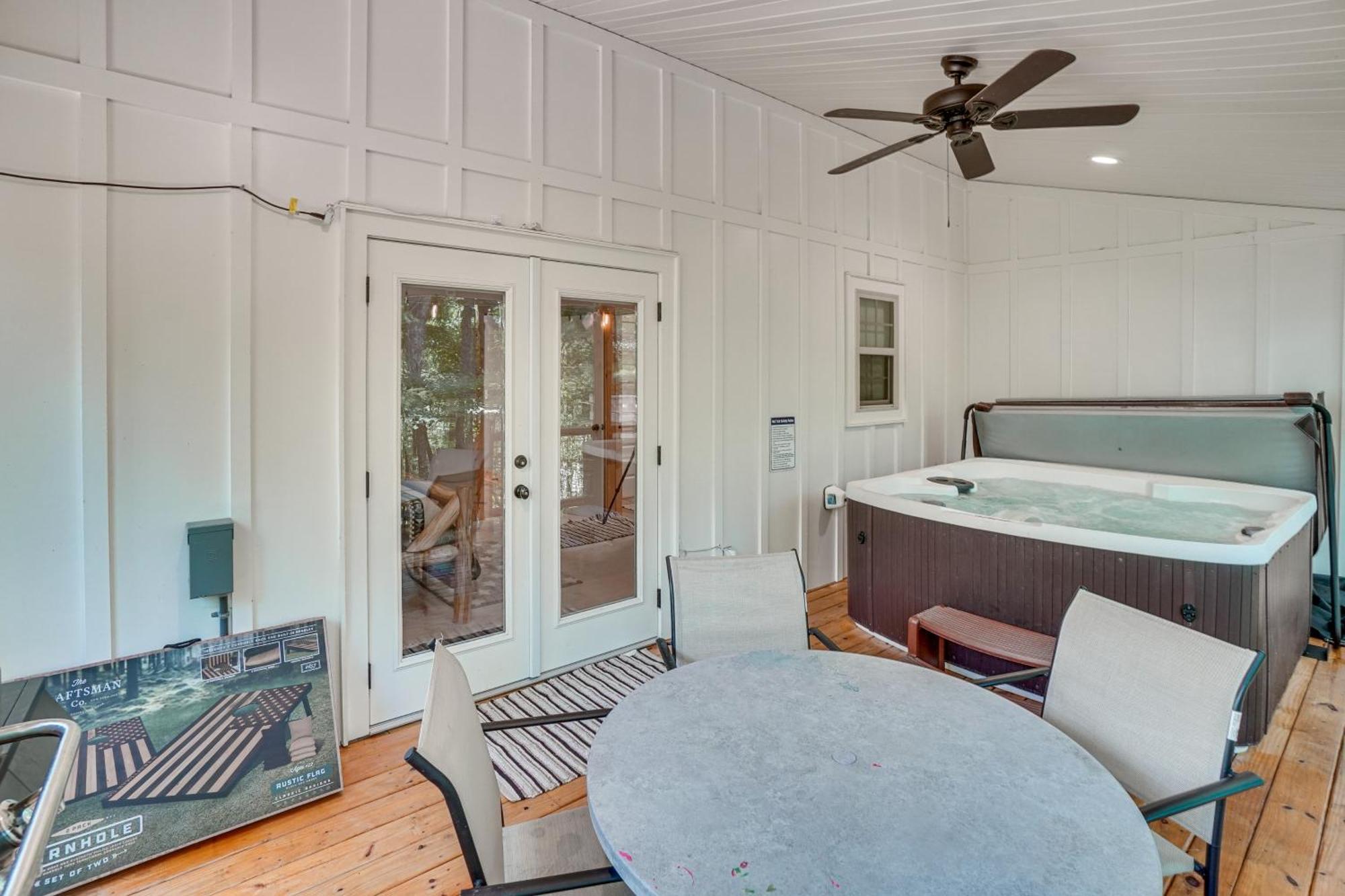 Stunning Helen Getaway With Hot Tub And Ev Charger! Villa Buitenkant foto