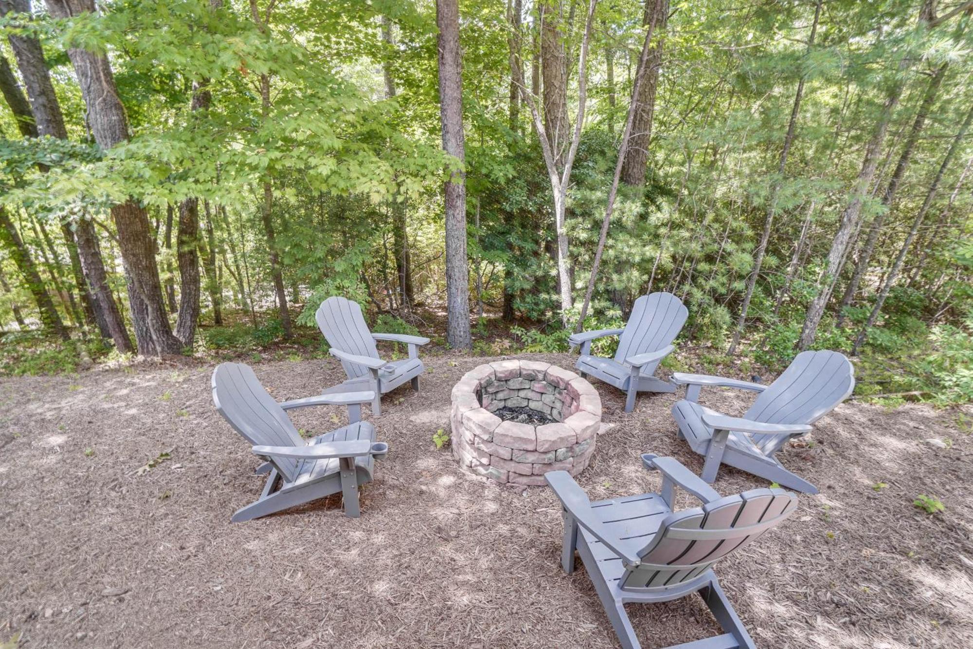 Stunning Helen Getaway With Hot Tub And Ev Charger! Villa Buitenkant foto